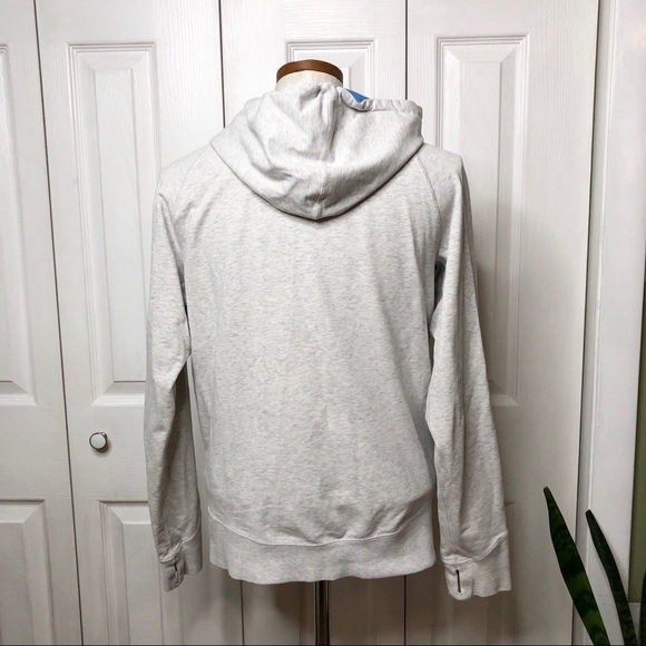 Nike Dri-Fit hoodie, popover hood and thumb hooks - Picture 3 of 5